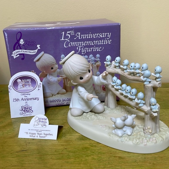 WHAT A TWEET PRECIOUS MOMENTS - Picture 1 of 11